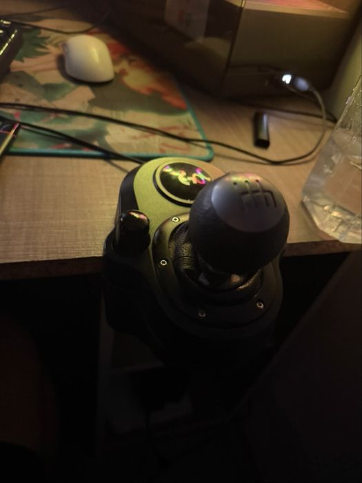 volan logitech g29 cu schimbator[VANDUT]