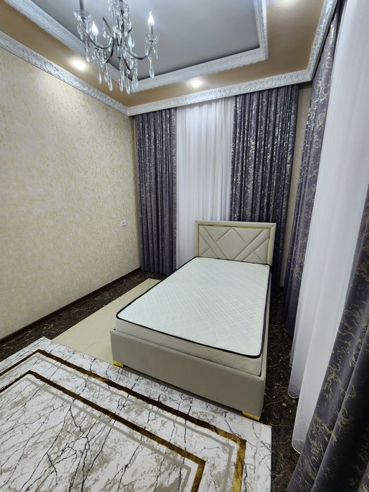 Диван  новый  120 *200