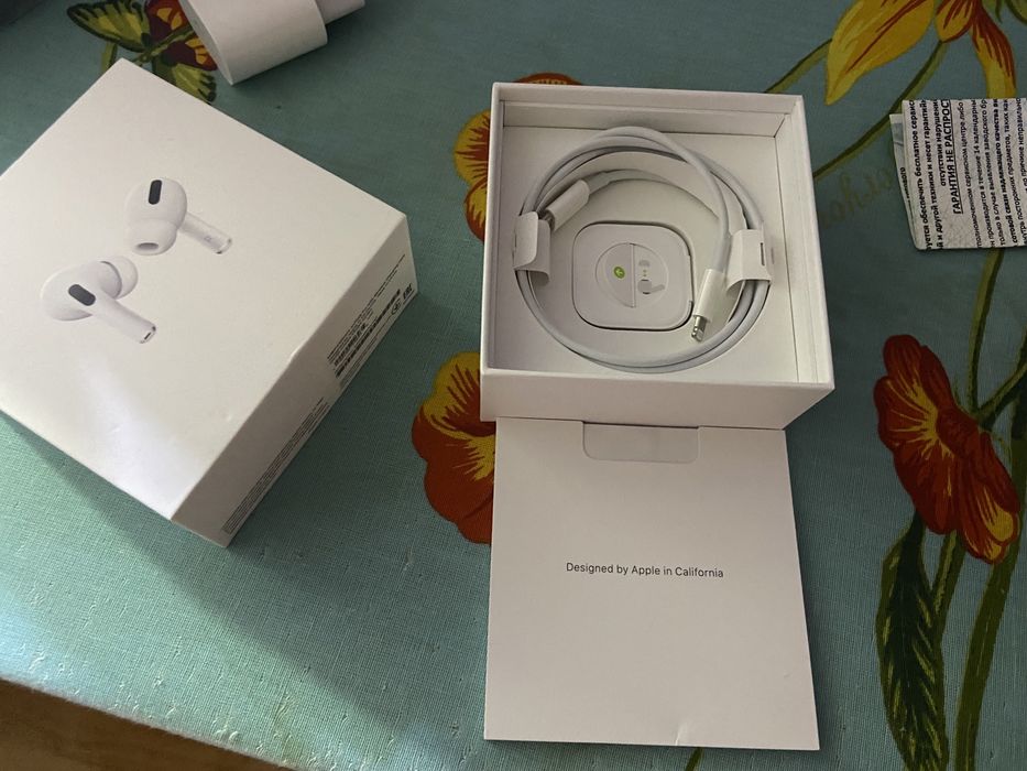 Airpods Pro + чехол