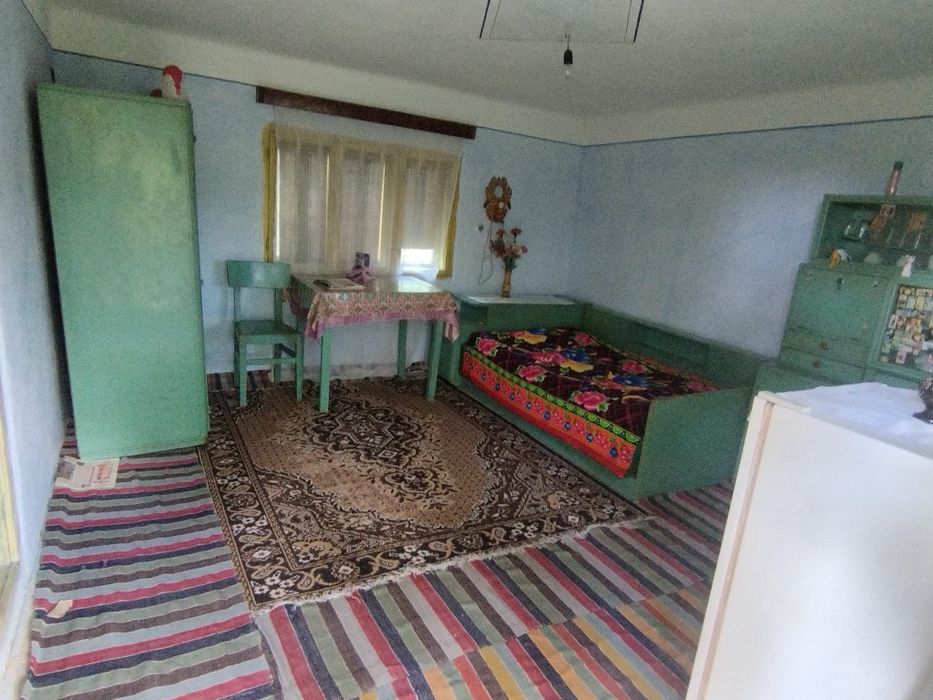 Vând casă+șură de vânzare