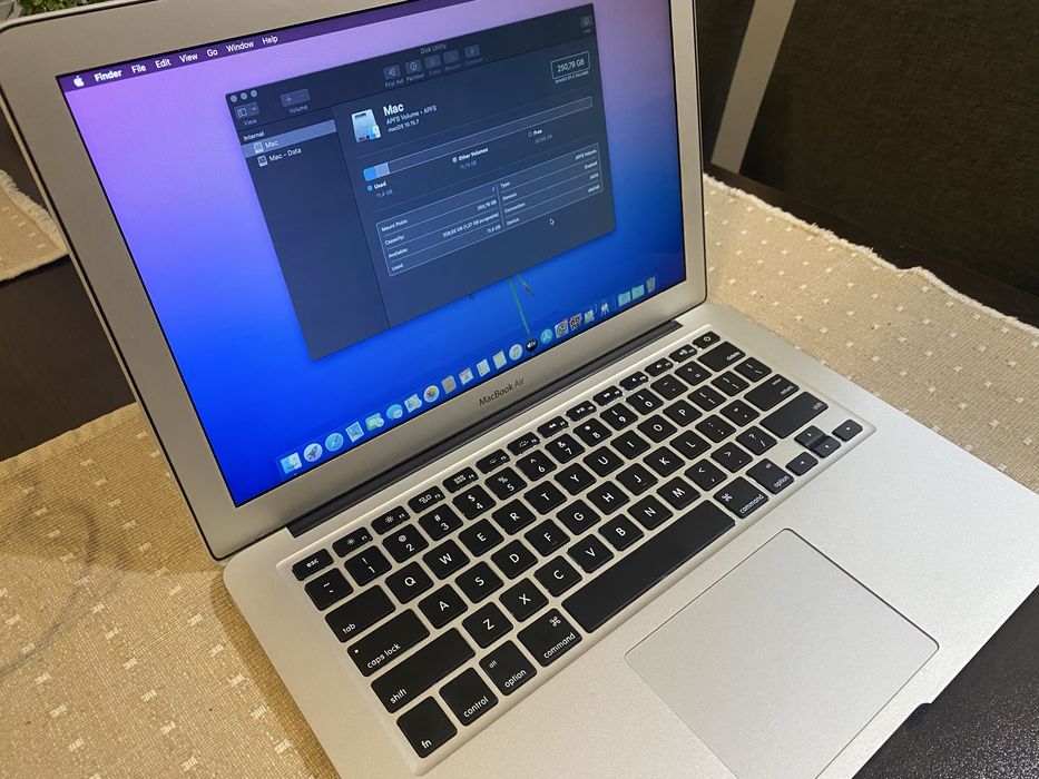 MacBook Air 13” (Mid 2011)