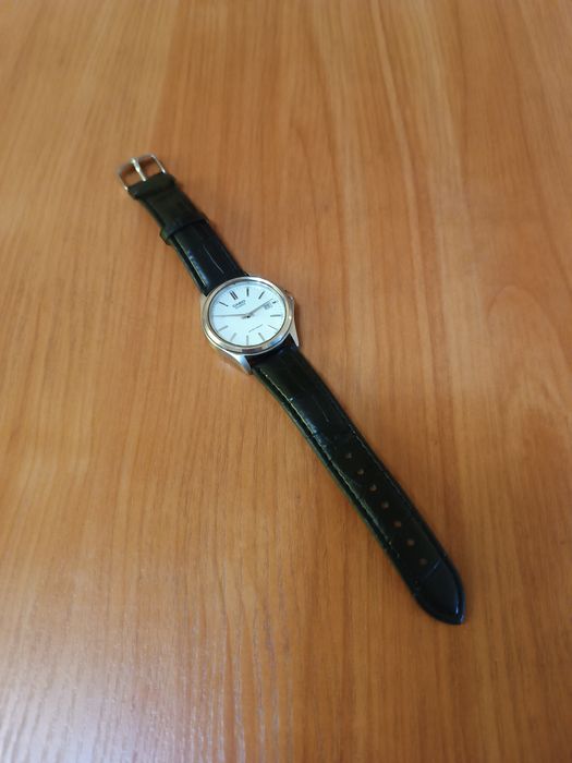 Часы Casio кварцевые