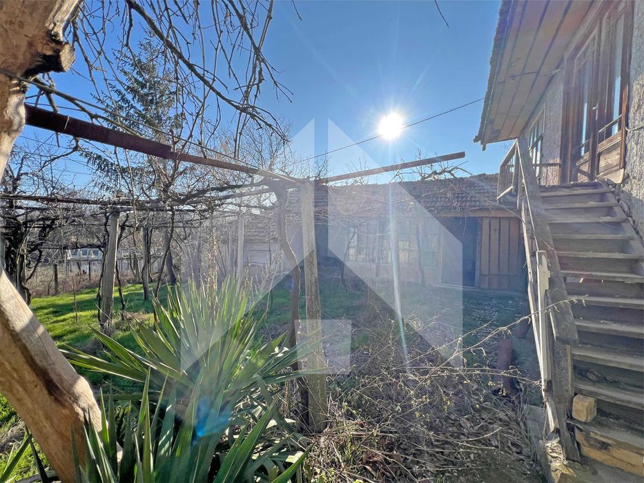 Продава се Къща в с. Мараш, Област Шумен - 169 кв.м за 377 €/кв.м - Снимка #6