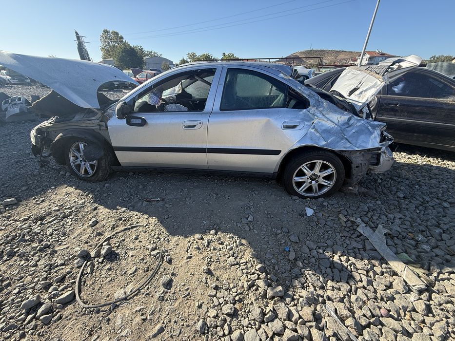 Volvo S60 2.4  140 кс 2002г на части