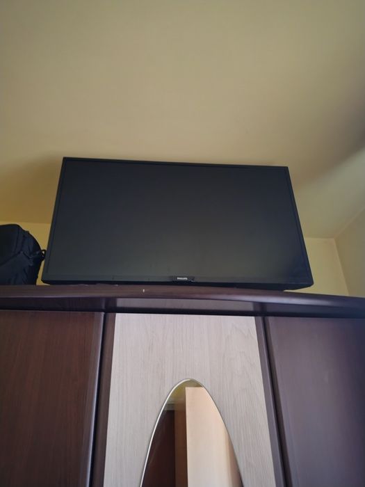 Televizor Philips  HD, diagonala 80 cm,  functioneaza f bine.