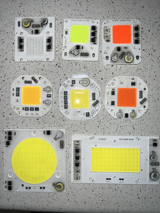 Продаётся COB LED, при которой множество светодиодных чипов