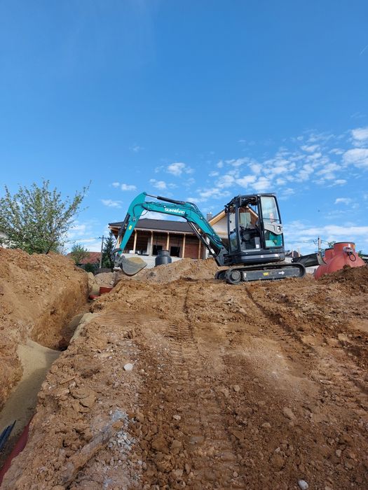 Lucrari Miniexcavator si bascula cu macara Cluj-Napoca