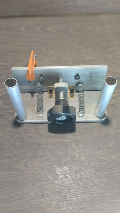 Приспособление для спусков