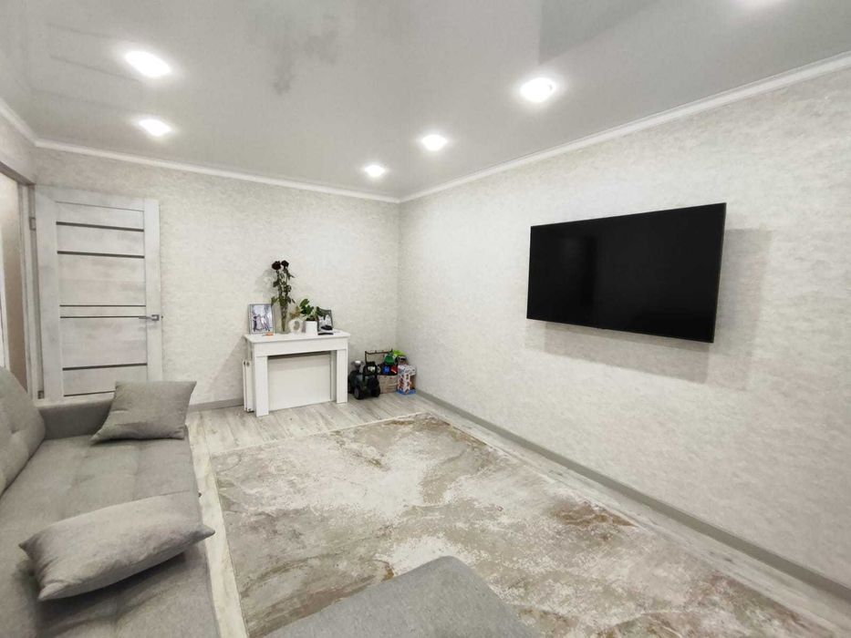 3 комнатная квартира, район СКГУ