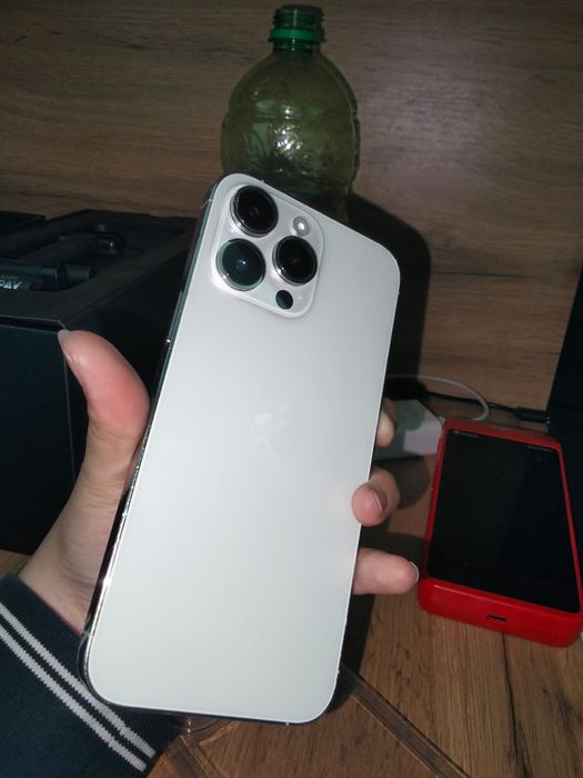 Продам айфон 14 про макс 256 гб