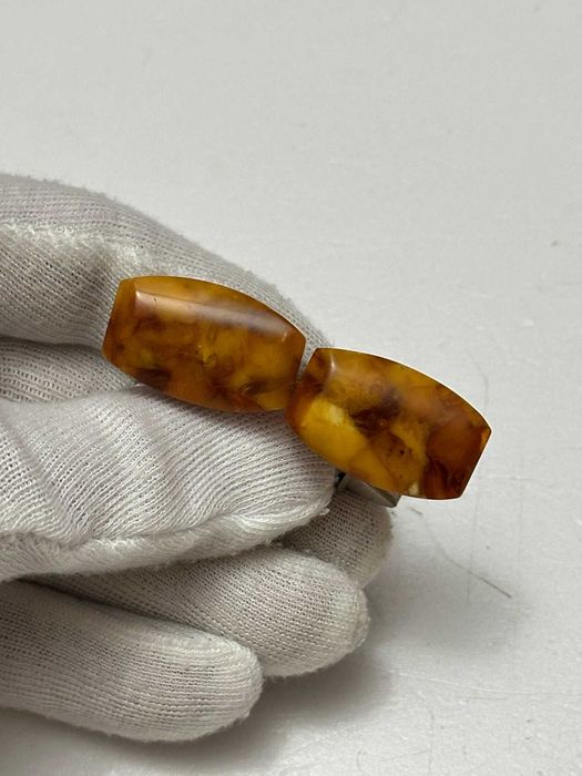 PERECHE BUTONI cu CHIHLIMBAR Baltic - Mari - 3x2 cm - Vintage !