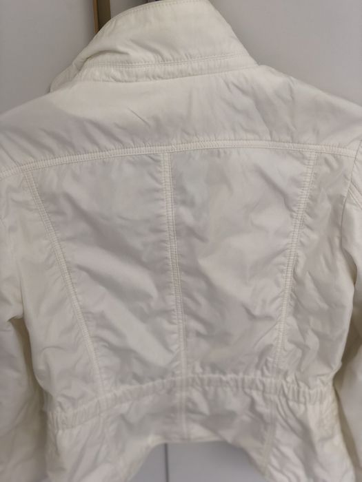 Продам ветровку Moncler оригинал на девочку