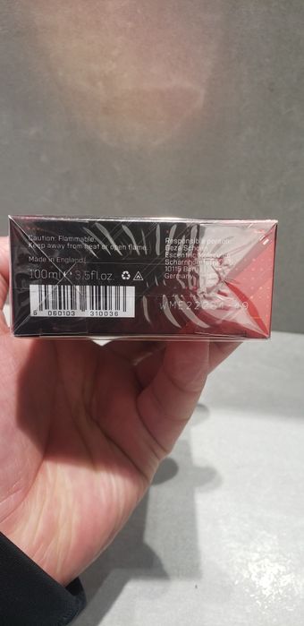 E:02 Essentric molecules Made in England