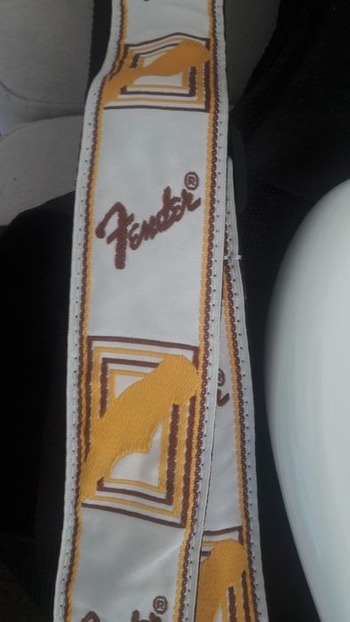 Vãnd bass Fender Jazz Bass  recent adus din USA