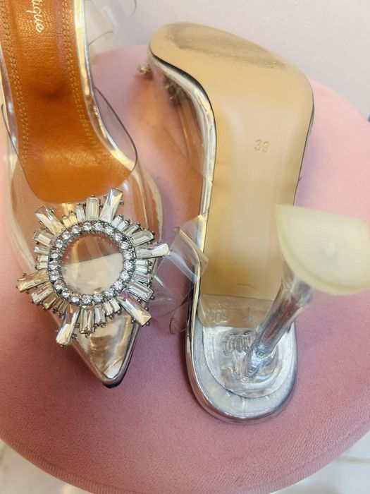 Pantofi cu toc, marimea 39