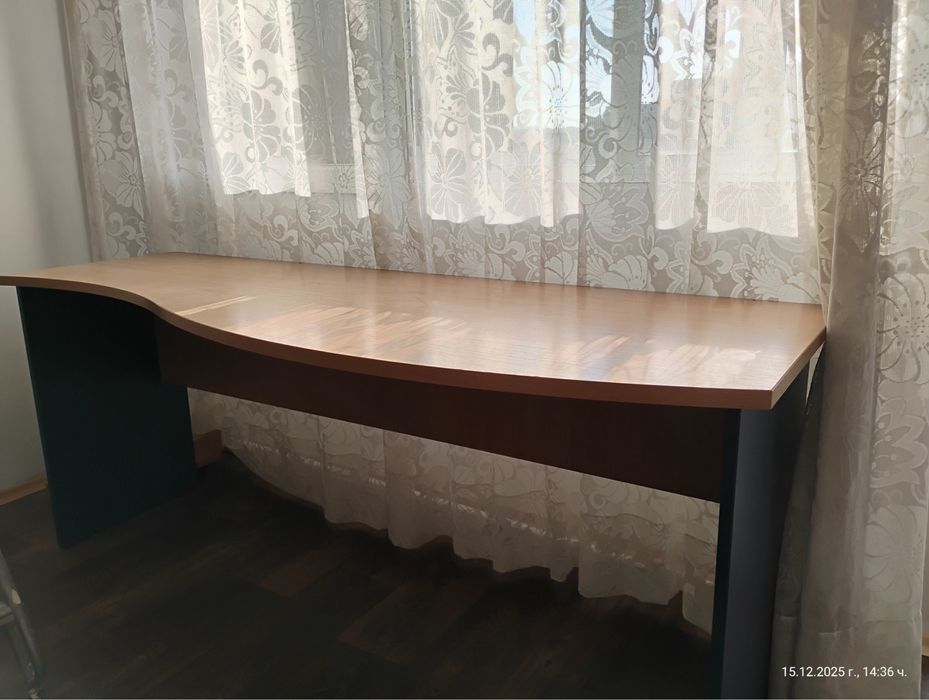 Бюро, използвано, без забележки 200/70 см.