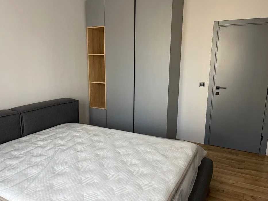 Дава се под наем Тристаен апартамент в София, Кръстова вада - 80 кв.м за 1100 € - Снимка #4