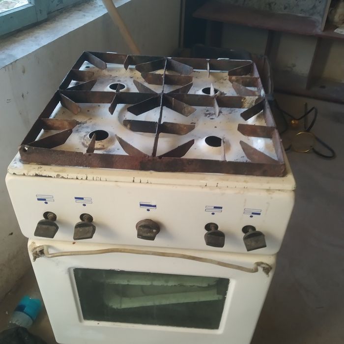 Hamyonbob gaz plitasi sotiladi