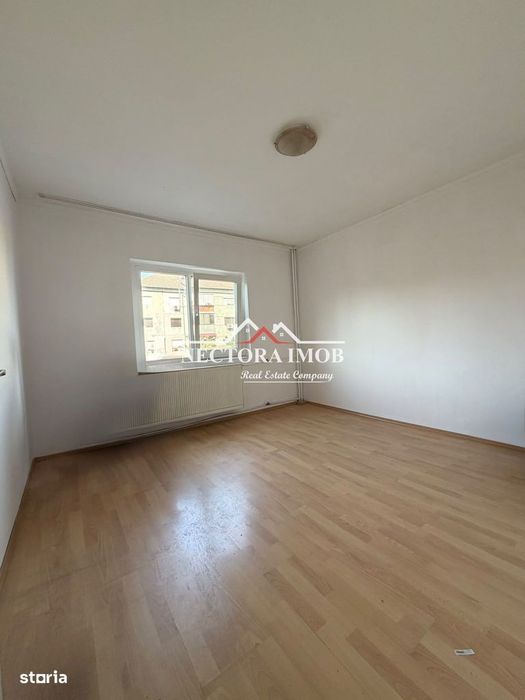 NECTORA IMOB-Apartament 3 camere, 2 bai, Str. Aluminei, Etaj 2, Balcon