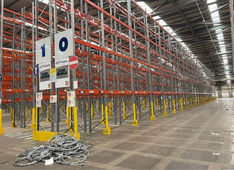 Rafturi metalice industriale
