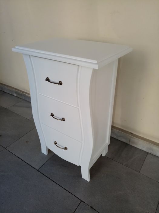 Декоративни маси тип скрин