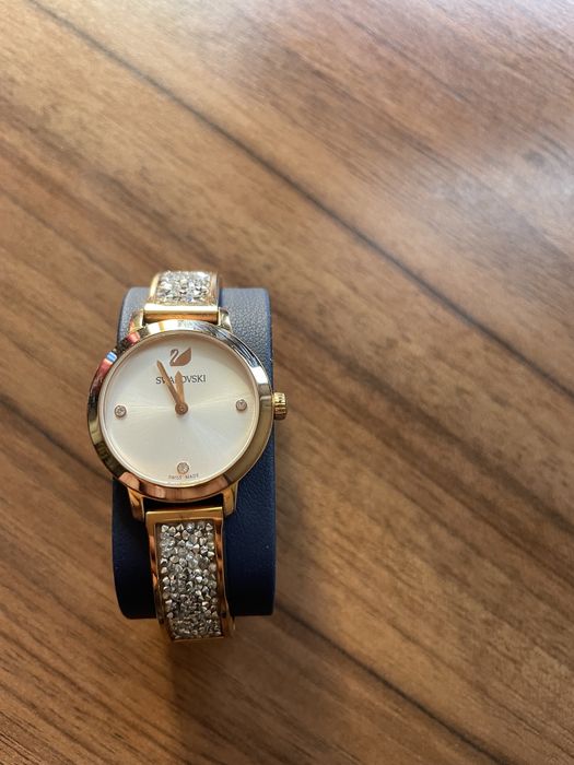 Ceas Swarovski ca noi