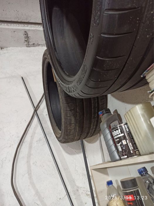 Продам в отличном состоянии michelin pilot super sport 255/35 и 285/30