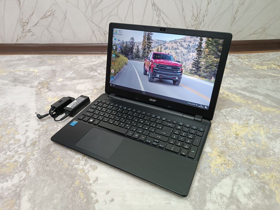 Ноутбук ACER i3 / 1000Гб Windows 10.