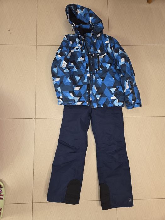 Юношески ски екип 146-152