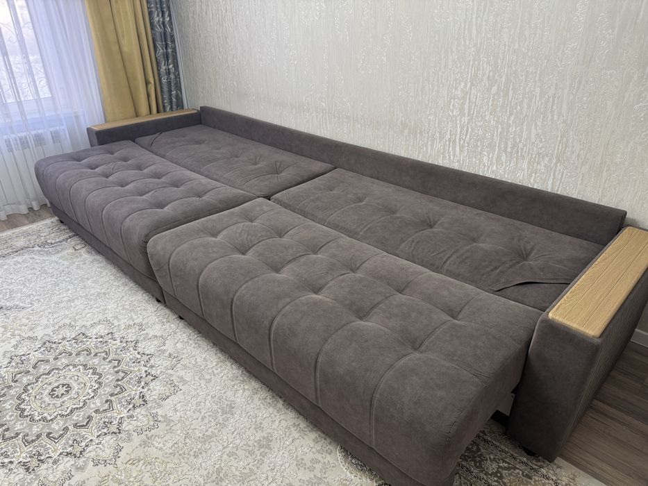 Продам диван 4 метра