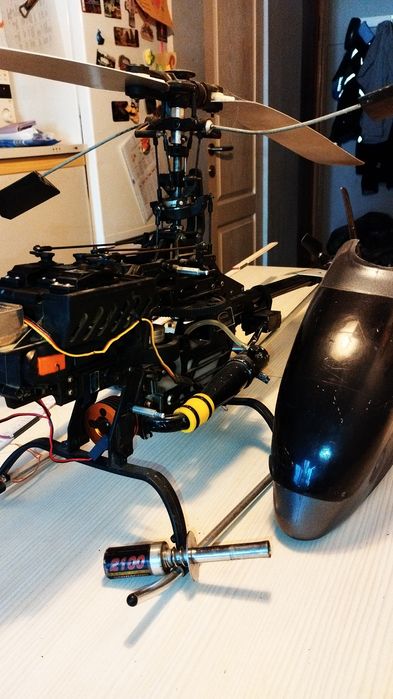 Helicopter RC cu motor termic