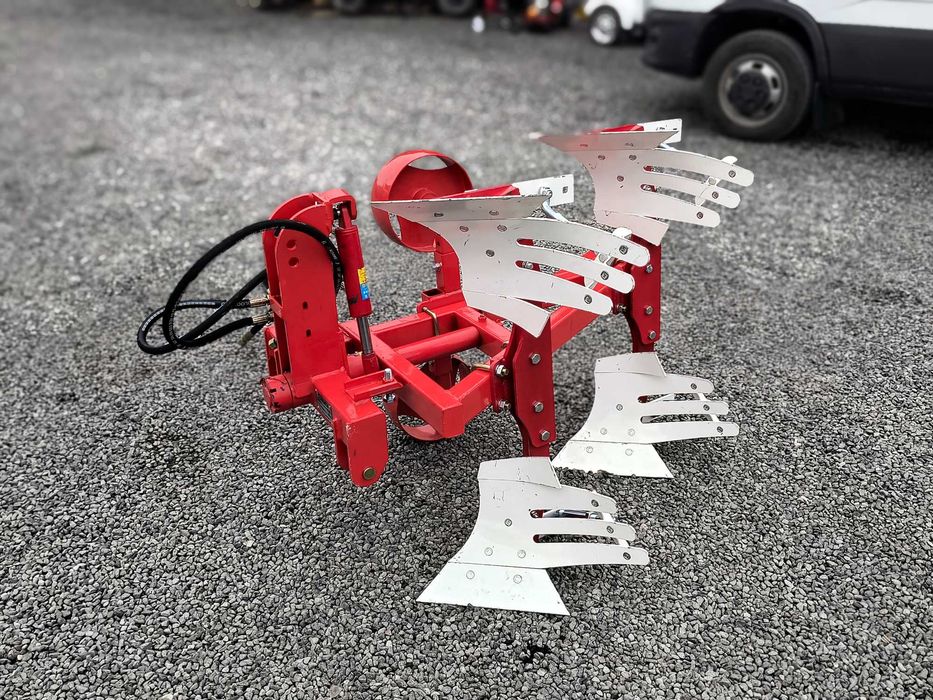 Plug agricol reversibil hidraulic cu 2 trupite nou Agramix