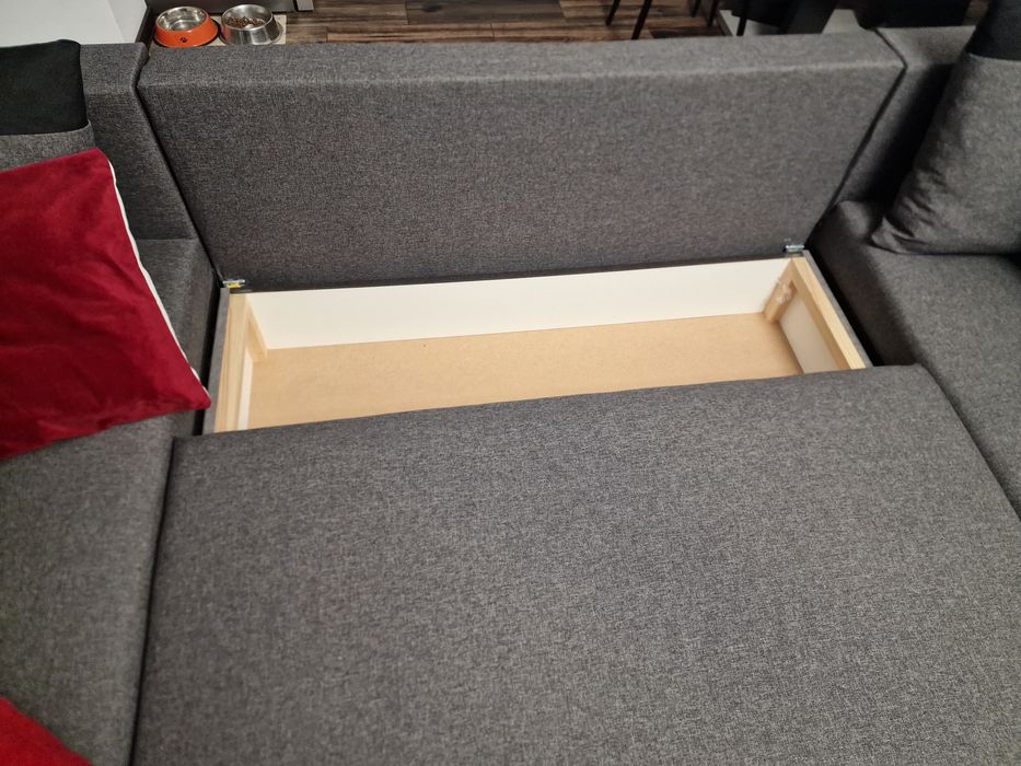 De vanzare canapea forma U extensibila