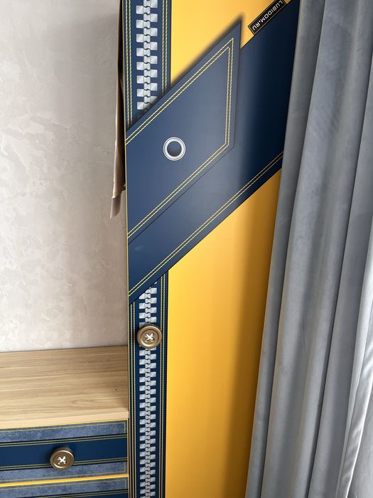 Продам шкаф вместительный