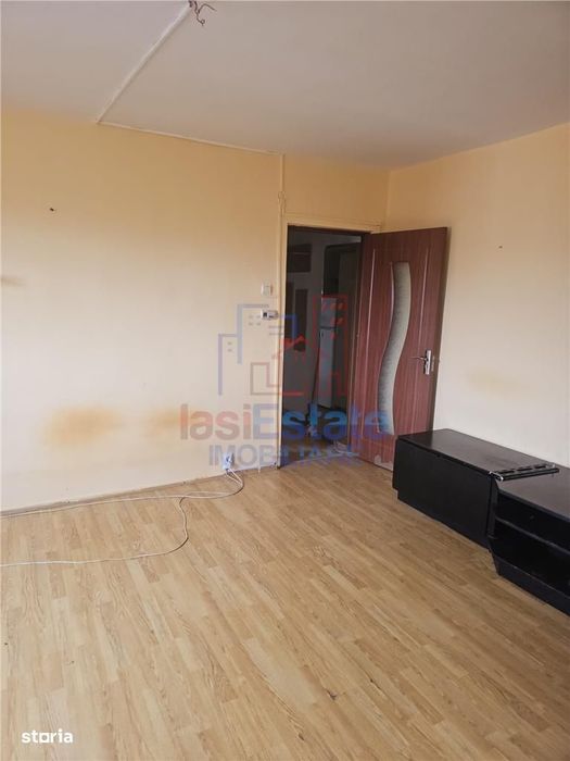Mircea Cel Batran apartament cu 2 camere  liber