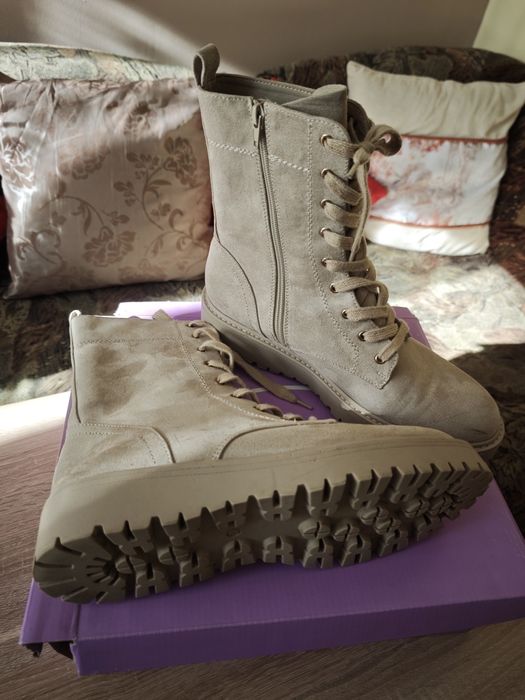 Дамски боти различни видове, размер 41 и 42