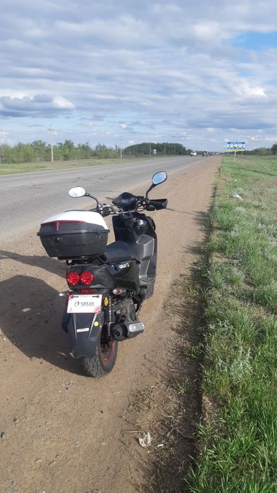 Срочно Продам скутер бумер