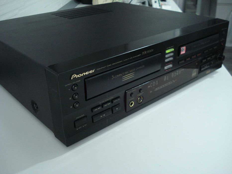 Dublu CD Recorder PIONEER PDR-W839 cu telecomanda originala