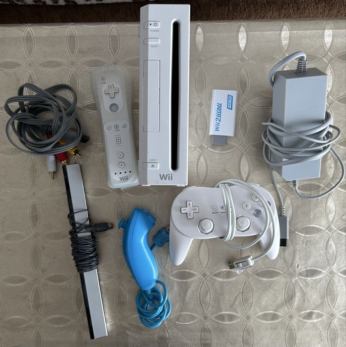 Nintendo Wii с 4 игри