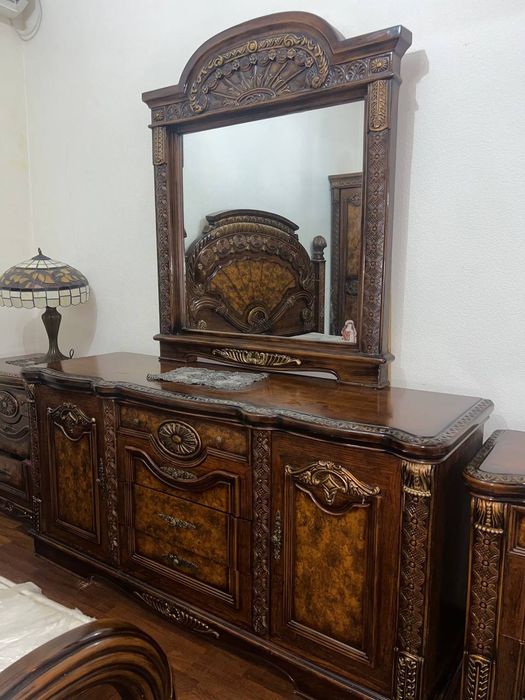 Xitoy spalniy garnitur sotiladi