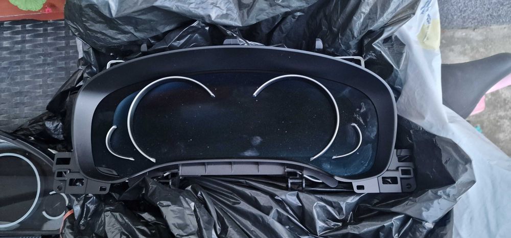 Дигитален часовник bmw 6wb f10 f15 f16 f25 f01 f06 f12 g30 g01