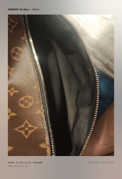 Продам Louis Vuitton Discovery Backpack PM почти идеал