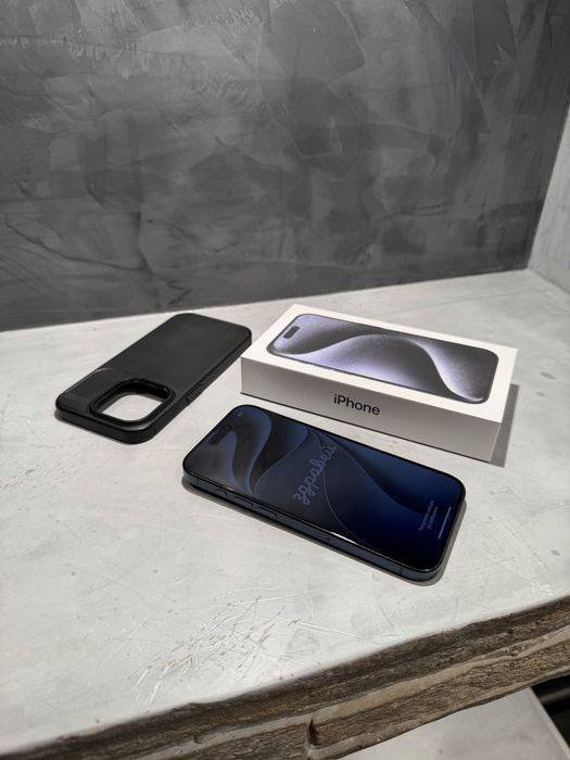 КАТО ЧИСТО НОВ Iphone 15 Pro Blue + подарък