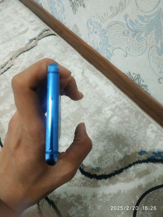 Самсунг ноте 8            10/8