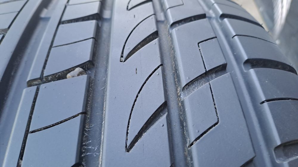 4бр. П. Нови 235/55/19 2025г.