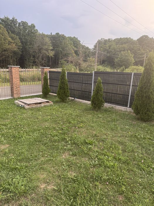 Separatoare din pvc pentru gard bordurat