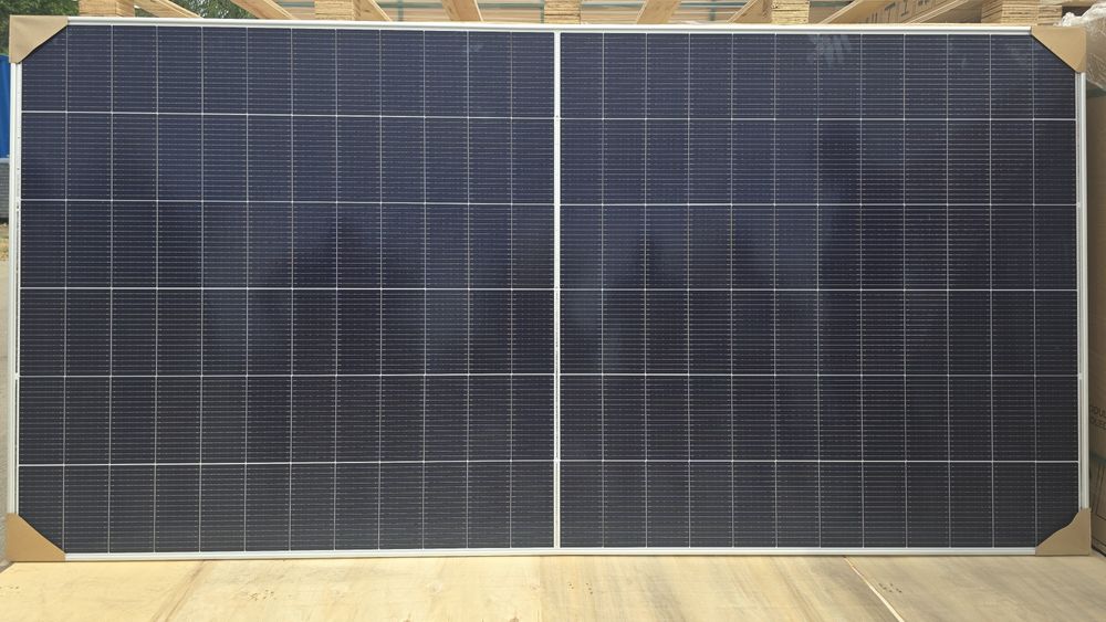 Panou Solar Fotovoltaic 600W  TOPCon NType nu Jinco, Canadian Solar,