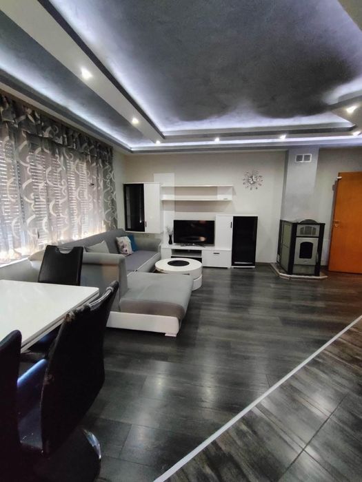 Дава се под наем Тристаен апартамент в Бургас, Меден рудник - зона В - 96 кв.м за 433.5 € - Снимка #2