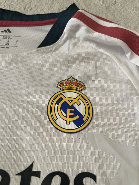 Real Madrid Home Kit, player version,long sleeve, Valverde nr 8, M