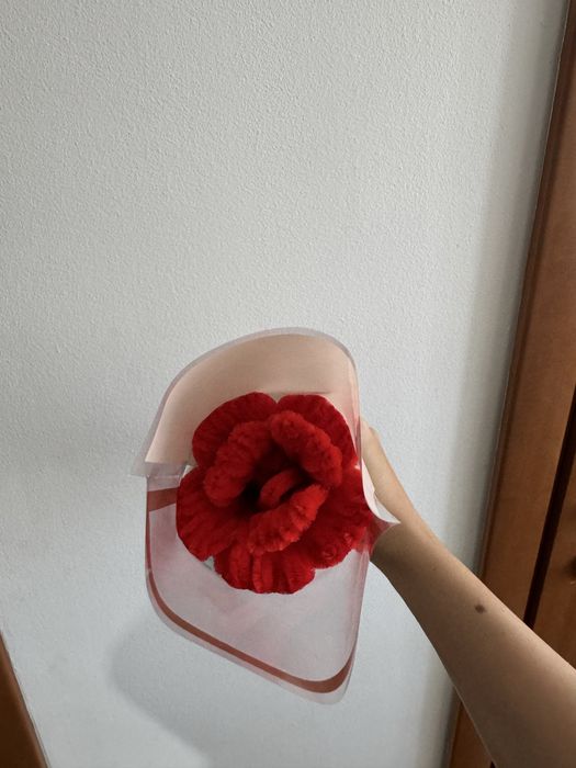 Cadou lucrat din sarma plusata